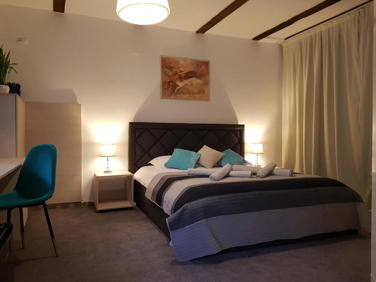 La Cassa Hotel Timişoara Buitenkant foto